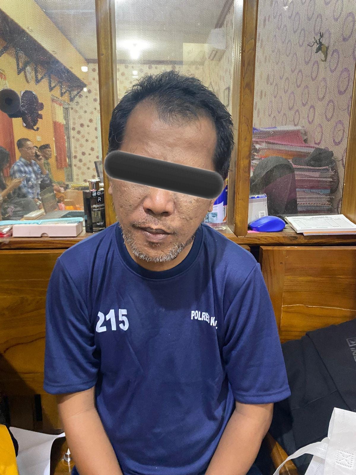 ABH, 46, seorang pria asal Jombang, Jawa Timur, dengan mahir mengganti wajah video dewasa teknik deepfake.