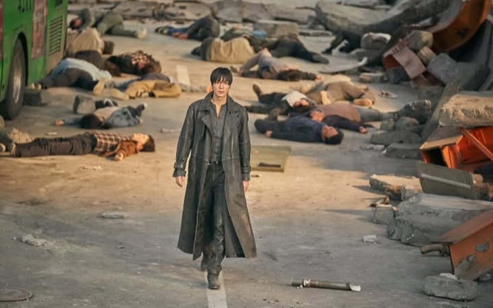 Lee Min Ho berperan sebagai  tokoh utama Yoo Joong Hyuk, protagonis dari novel yang berjudul sama