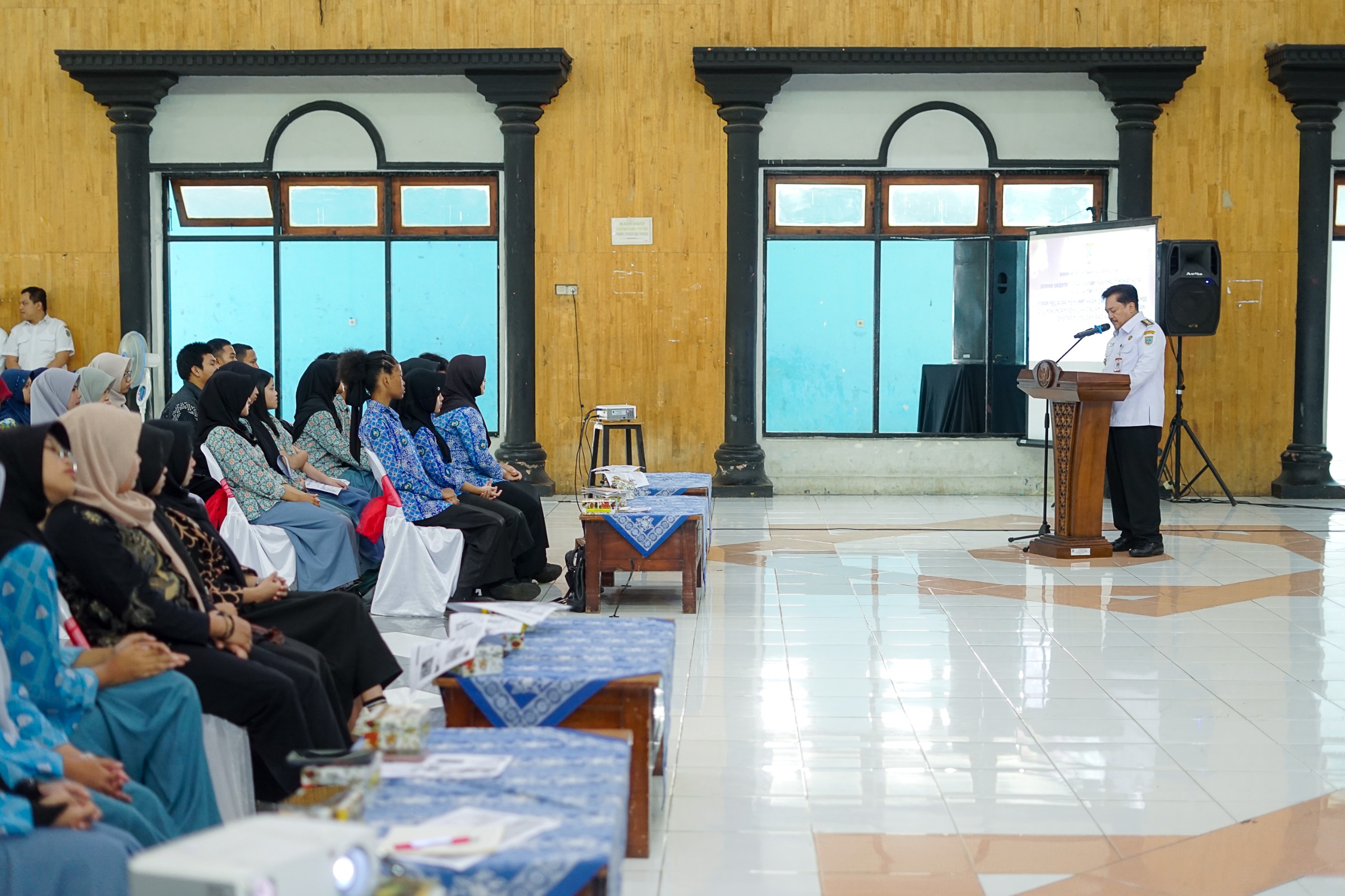 Wali Kota Salatiga dr. Robby Hernawan Sp. OG,  membuka acara Seminar Orientasi Kewaspadaan Nasional Tingkat Kota Salatiga Tahun 2025, dengan tema Peran Pelajar Menumbuhkan Ekosistem Toleransi