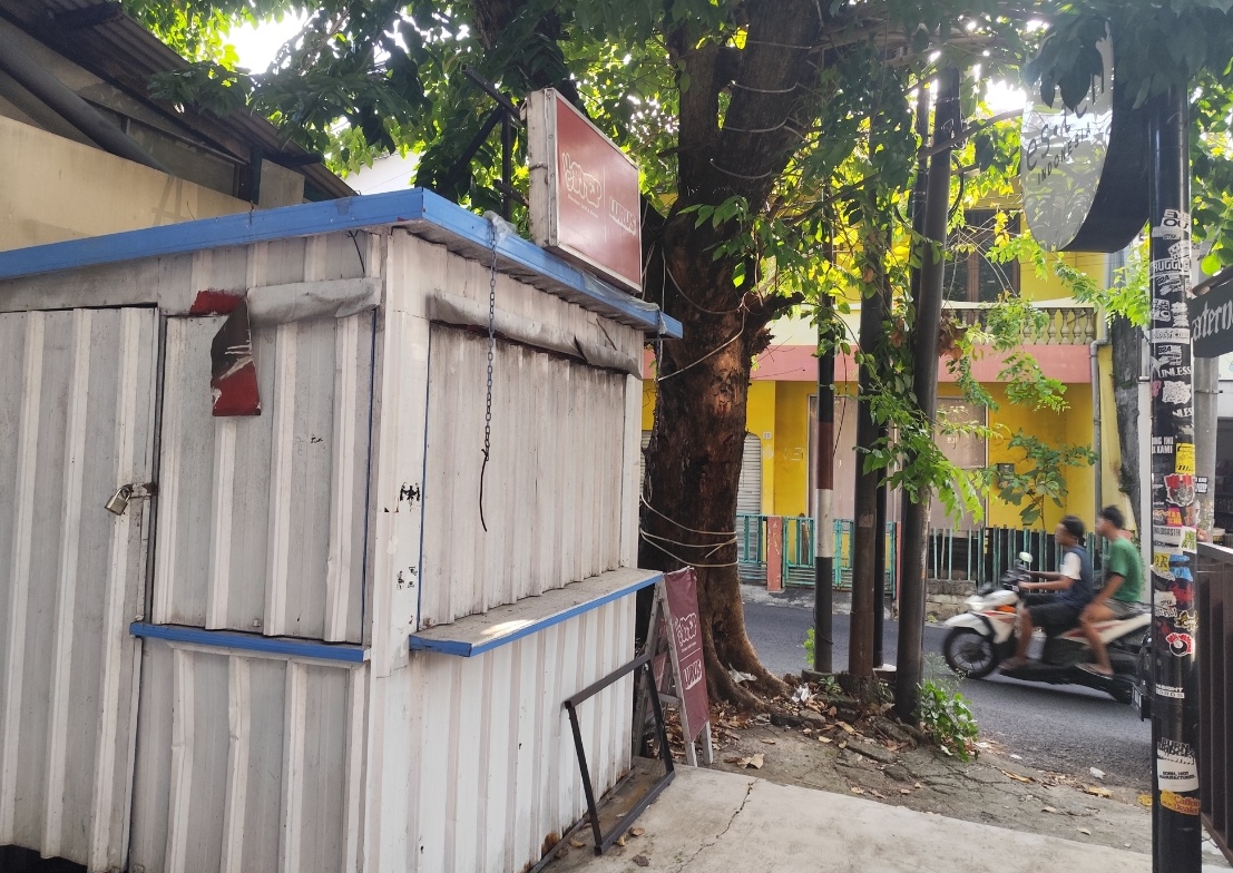 Kedai penemuan puluhan peluru di Semarang