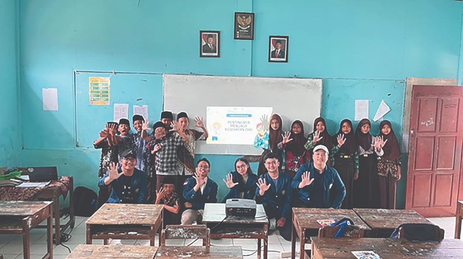 BERI EDUKASI : Mahasiswa Undip menggelar KKN Tematik SDGs di SMP Al-Islam Karangtengah, Kabupaten Demak.