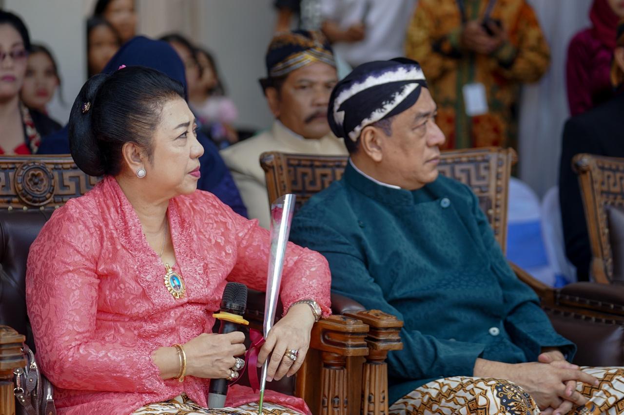 Wali Kota Salatiga dr. Robby Hernawan, Sp.OG sangat bangga dengan terselenggaranya Grebeg Kutowinangun Kidul, Kecamatan Tingkir, Minggu (29/6/25).