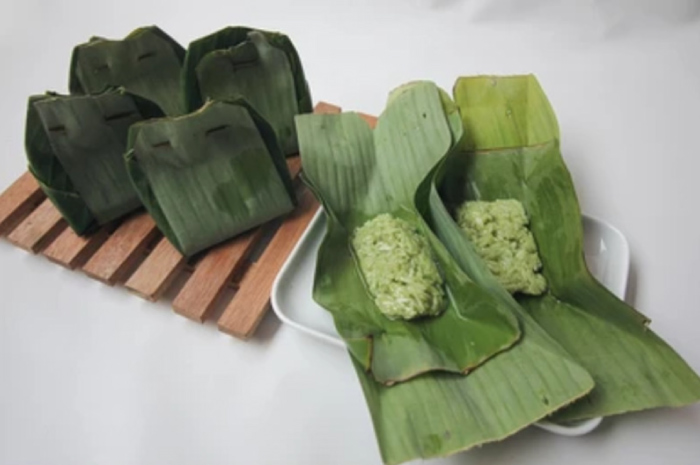Makanan Tradisional Tape Ketan.