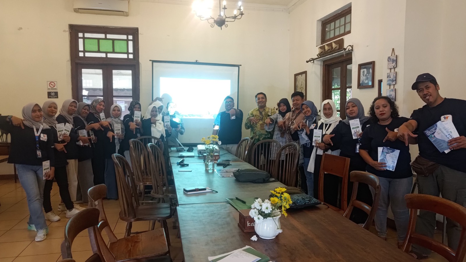 BPJS Ketenagakerjaan Cabang Ungaran menggelar kegiatan kopdar bersama agen BRILINK terkait Program Joint Marketing Racing Point BPJS Ketenagakerjaan bersama BRI melalui Agen BRILINK.