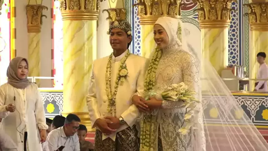 Pernikahan antara Megawati Hangestri Pertiwi dan Dio Novandra Wibawa