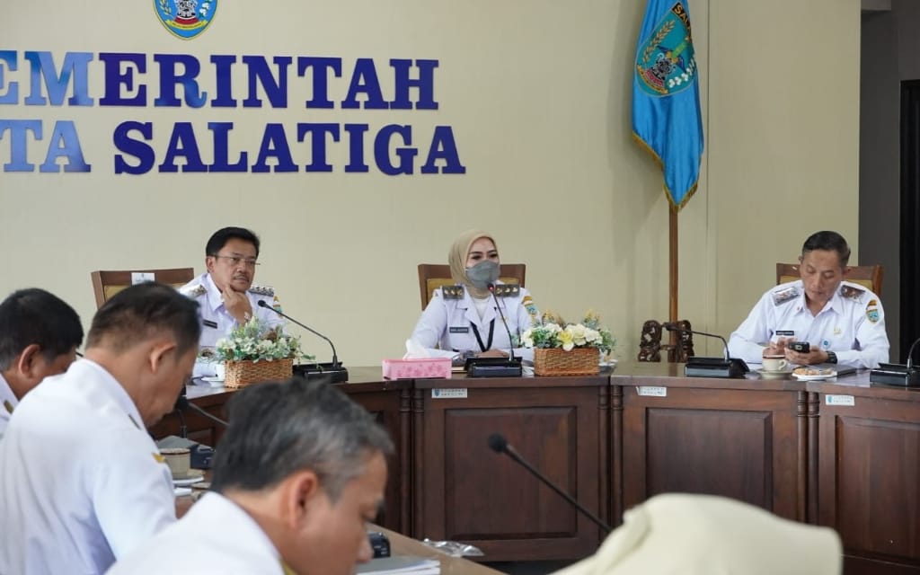 Jumpa Pers Pemkot Salatiga dan media berlangsung di Ruang Kalitaman, Gedung Setda Lantai 2, Rabu (09/07).