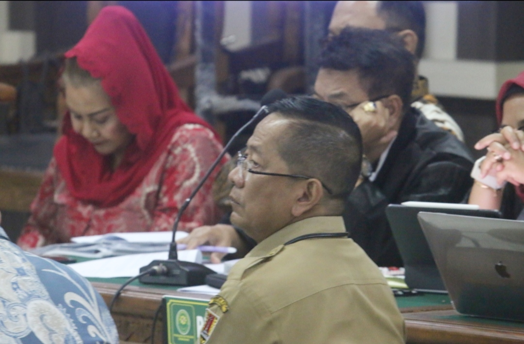 Kepala Disbudpar Kota Semarang, Wing Wiyarso saat menjadi saksi atas kasus korupsi eks Wali Kota Semarang Hevearita G Rahayu dan suaminya Alwin Basri di Pengadilan Tipikor Semarang, Senin (14/7/2025).