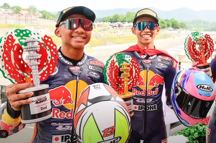 Veda Ega Pratama dan Kiandra Ramadhipa, dua rider muda Indonesia asal Yogyakarta tersebut sukses mengharumkan nama Indonesia.