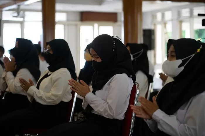 Tenaga honorer saat akan menjalani tes PPPK tahap 2 tahun 2024.