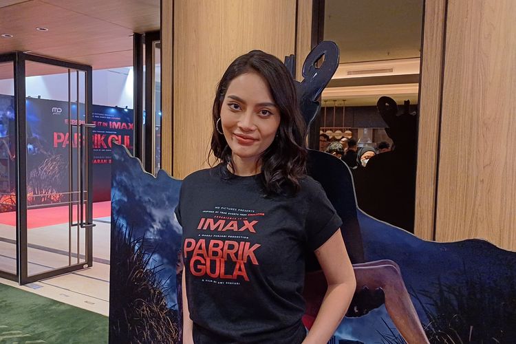 Erika Carlina pemeran filam Pabrik Gula