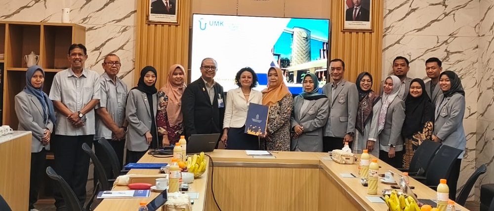 Universitas Muria Kudus  melalui Program Pascasarjananya menandatangani Memorandum of Agreement (MoA) kerja sama akademik dan riset internasional dengan Stefan Cel Mare University of Suceava, Rumania.