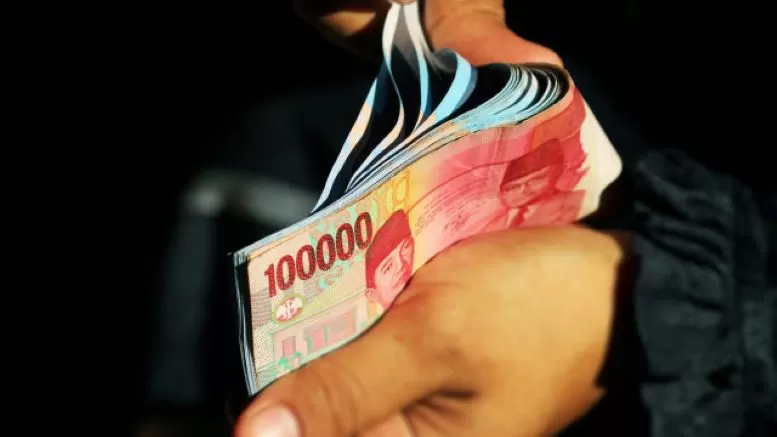 PNS mendapatkan gaji dan tunjangan dari pemerintah di tahun 2025 ini.