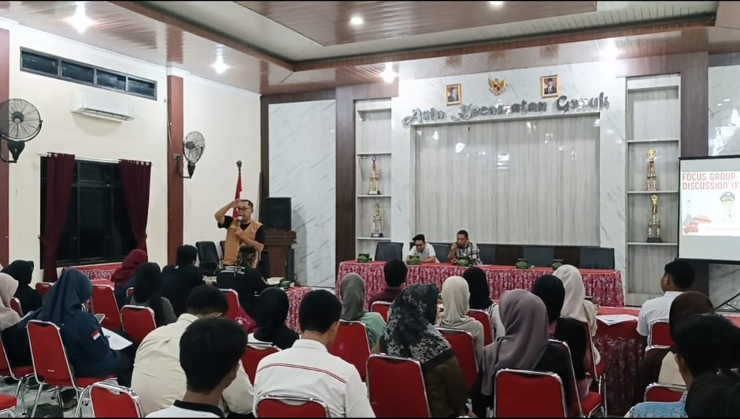 Pemetaan Daerah Rawan Bencana Banjir Rob Menuju Kelurahan Tangguh Bencana di Aula Kecamatan Genuk.