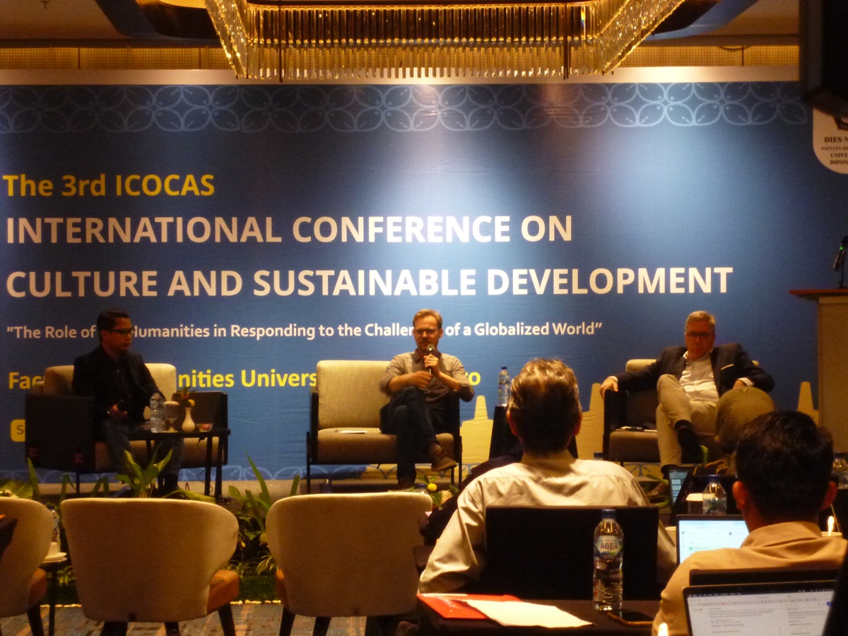 Kegiatan ICOCAS yang diadakan Fakultas Ilmu Budaya Universitas Diponegoro.