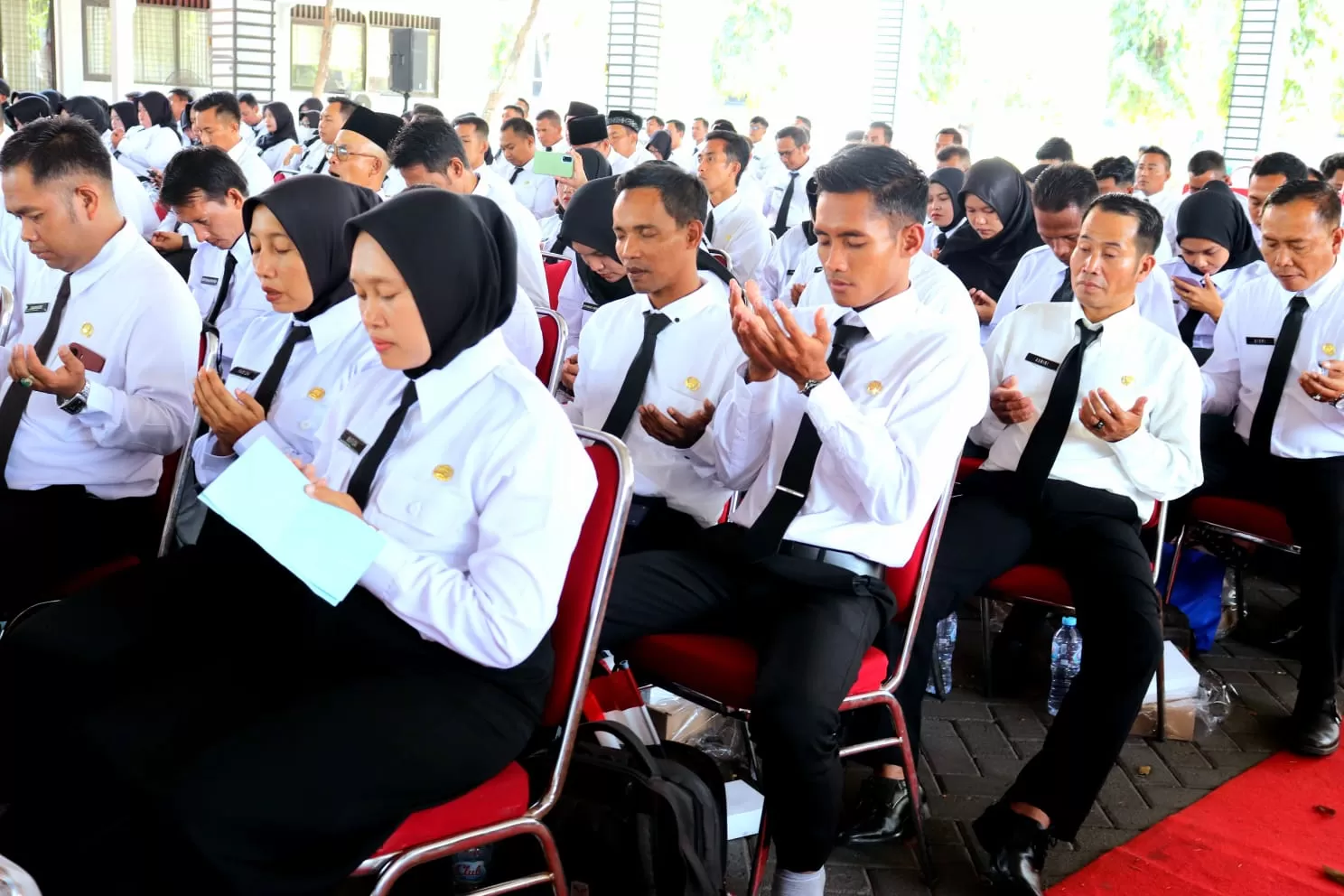 Tenaga honorer ini mengucapkan rasa syukur telah diangkat menjadi Pegawai Pemerintah dengan Perjanjian Kerja (PPPK).