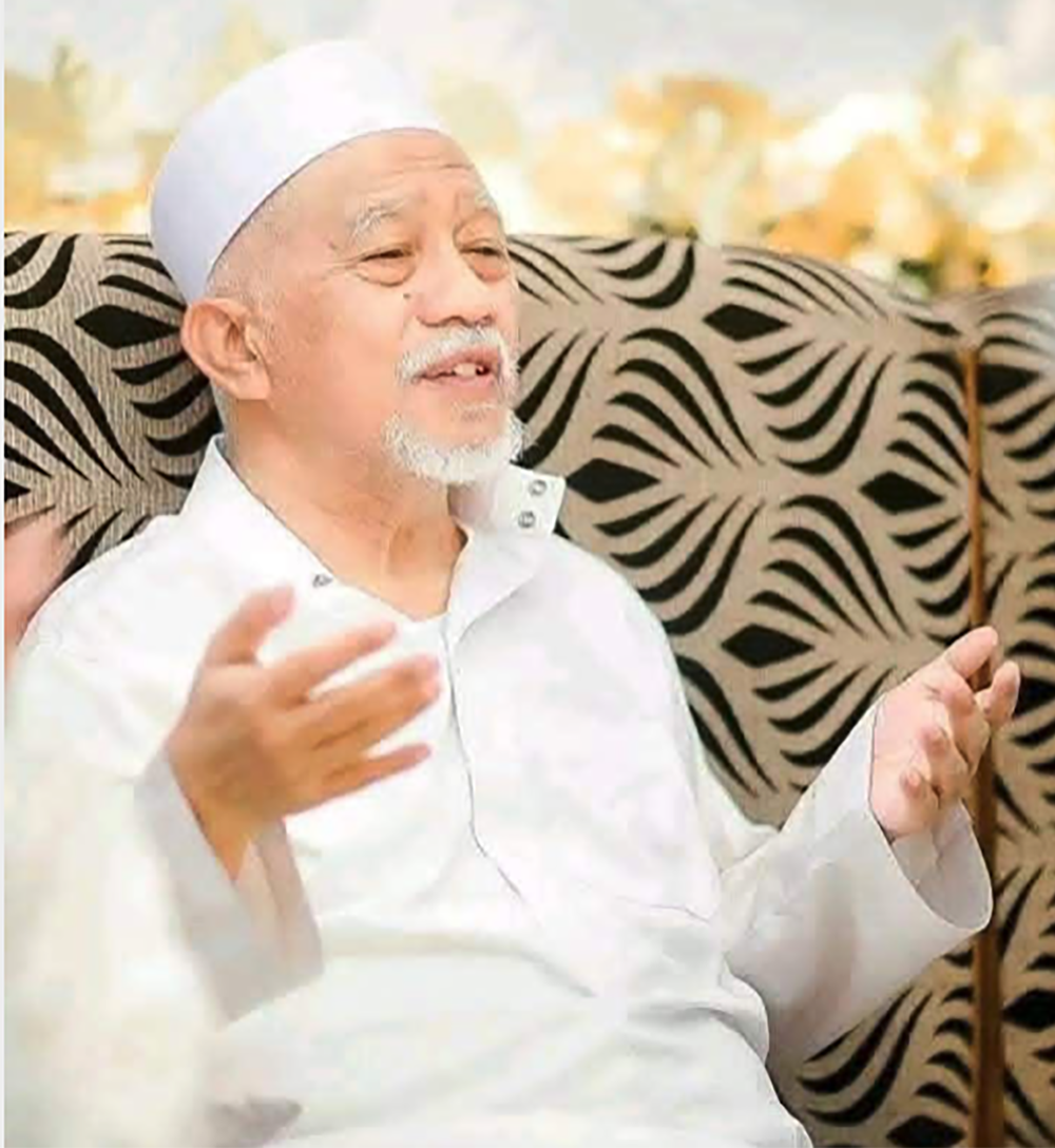 Dikenal Kitab Berjalan dan Sering Bermimpi Rasulullah, KH Thoifur Mawardi Wafat Ini Profilnya