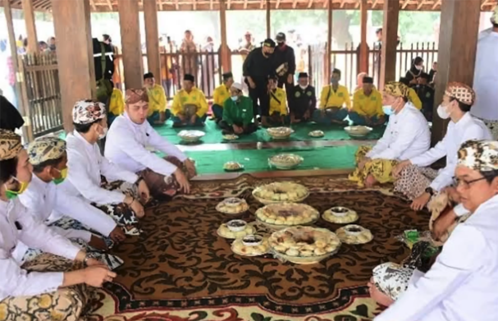Tradisi Ngapem Salah Satu Makanan Khas  Rebo Wekasan di Bulan Safar Agustus 2025