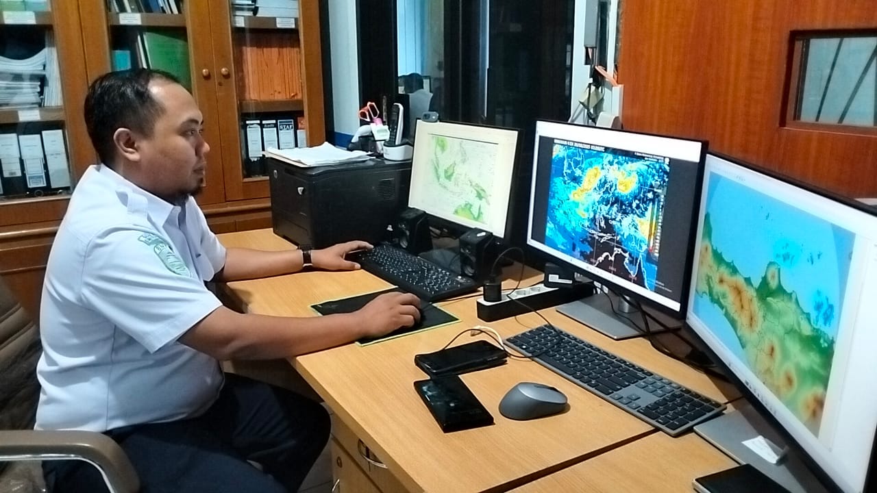 Prakirawan BMKG Ahmad Yani, Gempita Icky Dzikrillah saat ditemui, Rabu (20/8).