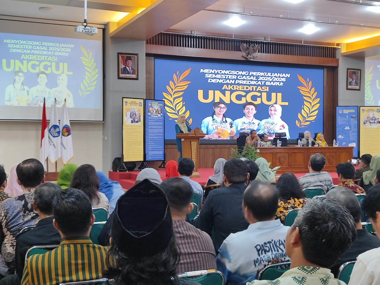 Rektor Upgris Sri Suciati memberikan sambutan pada Rapat Kesiapan Perkuliahan Semester Gasal 2025/2026 di Gedung Pusat Upgris, Kamis (4/9).