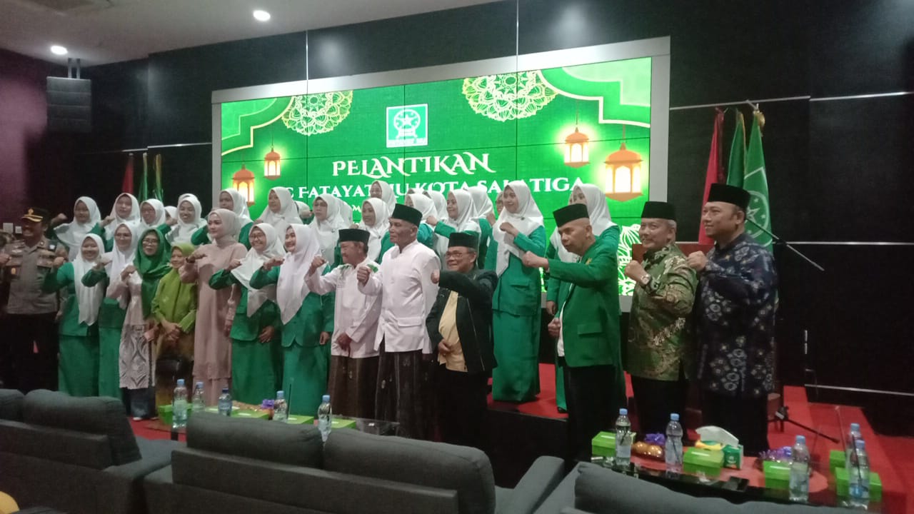 Fatayat NU Kota Salatiga periode 2025&ndash;2030 resmi dilantik di Ruang Teater DPRD Kota Salatiga, Jumat (5/9/2025).