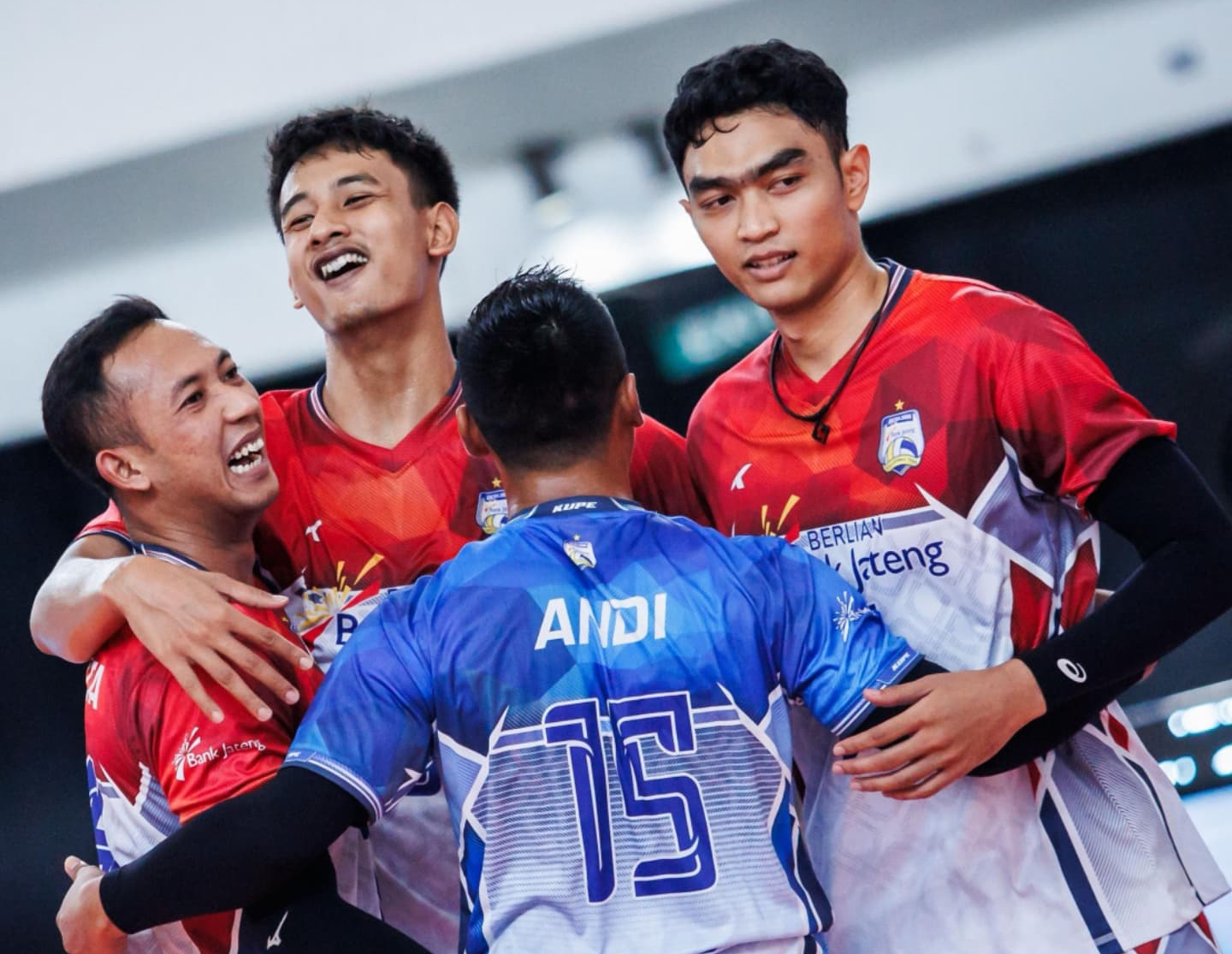 Berlian Bank Jateng sukses mengalahkan Sukun Badak dengan skor 3-1 (25-11, 23-25, 25-17, 25-20) dalam lanjutan Livoli Divisi Utama 2025, Jumat (12/9/2025).