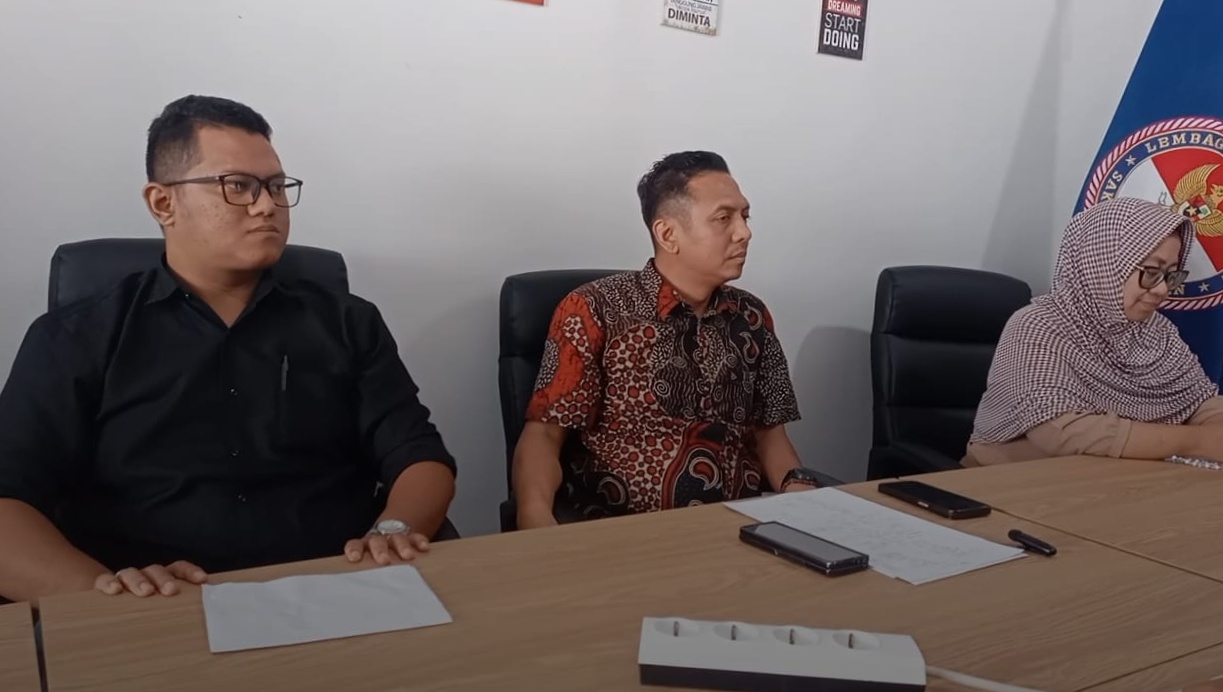 LPSK bersama PBH IKA FH Unnes memberikan keterangan