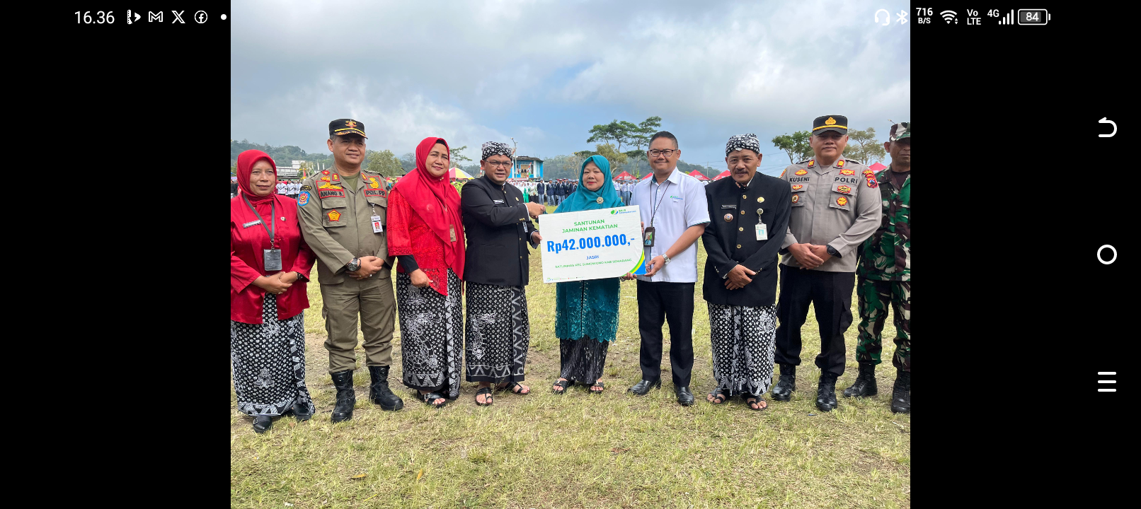 BPJS Ketenagakerjaan menyerahkan santunan Jaminan Kematian (JKM) kepada ahli waris peserta yang meninggal dunia dengan total manfaat sebesar Rp 42.000.000,-