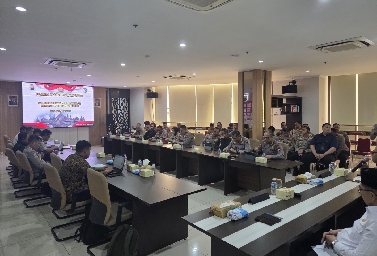 Tim Kompolnas berdialog dengan para PJU Polda Jateng