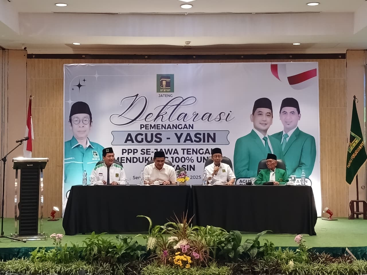 Deklarasi Pemenangan Agus - Yasin oleh DPW PPP Jateng di Hotel Grand Candi Semarang, Senin (22/9).