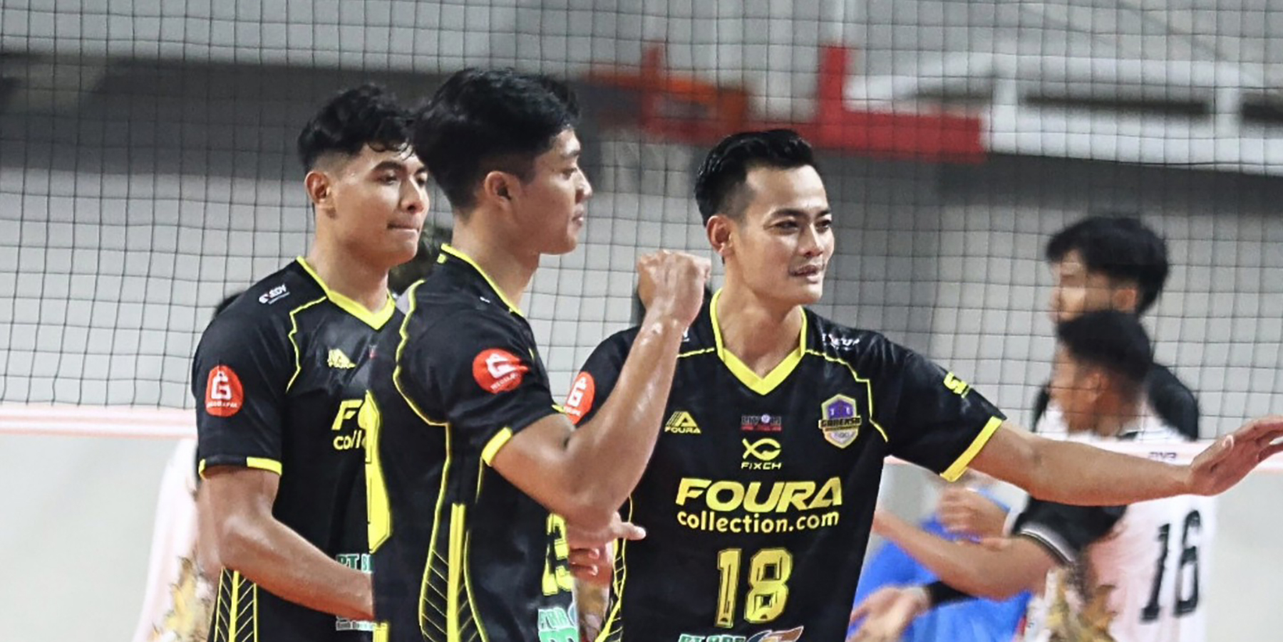 Ganeksa Bhumikarta harus mengakui keunggulan Surabaya Samator dengan skor 2-3 (26-24, 22-25, 22-25, 25-16, 13-15) dalam lanjutan Livoli Divisi Utama 2025 putaran reguler kedua.