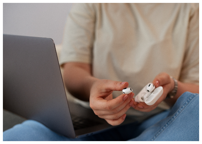 Ini Dia Daftar TWS yang Paling Banyak dicari Murah Berkualitas Tahun 2025 (Freepik)