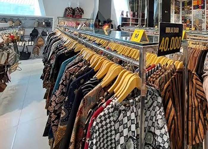 Ini rekomendasi toko batik di Semarang