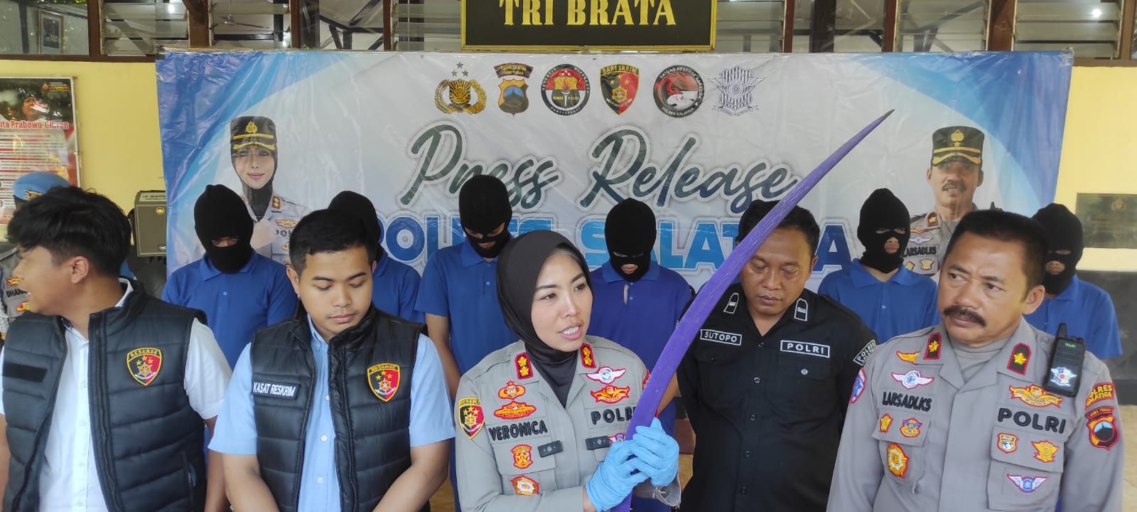 Satuan Reserse Kriminal (Satreskrim) Polres Salatiga menangkap seluruh pelaku pengeroyokan sopir truk di JLS pada 24 September lalu.