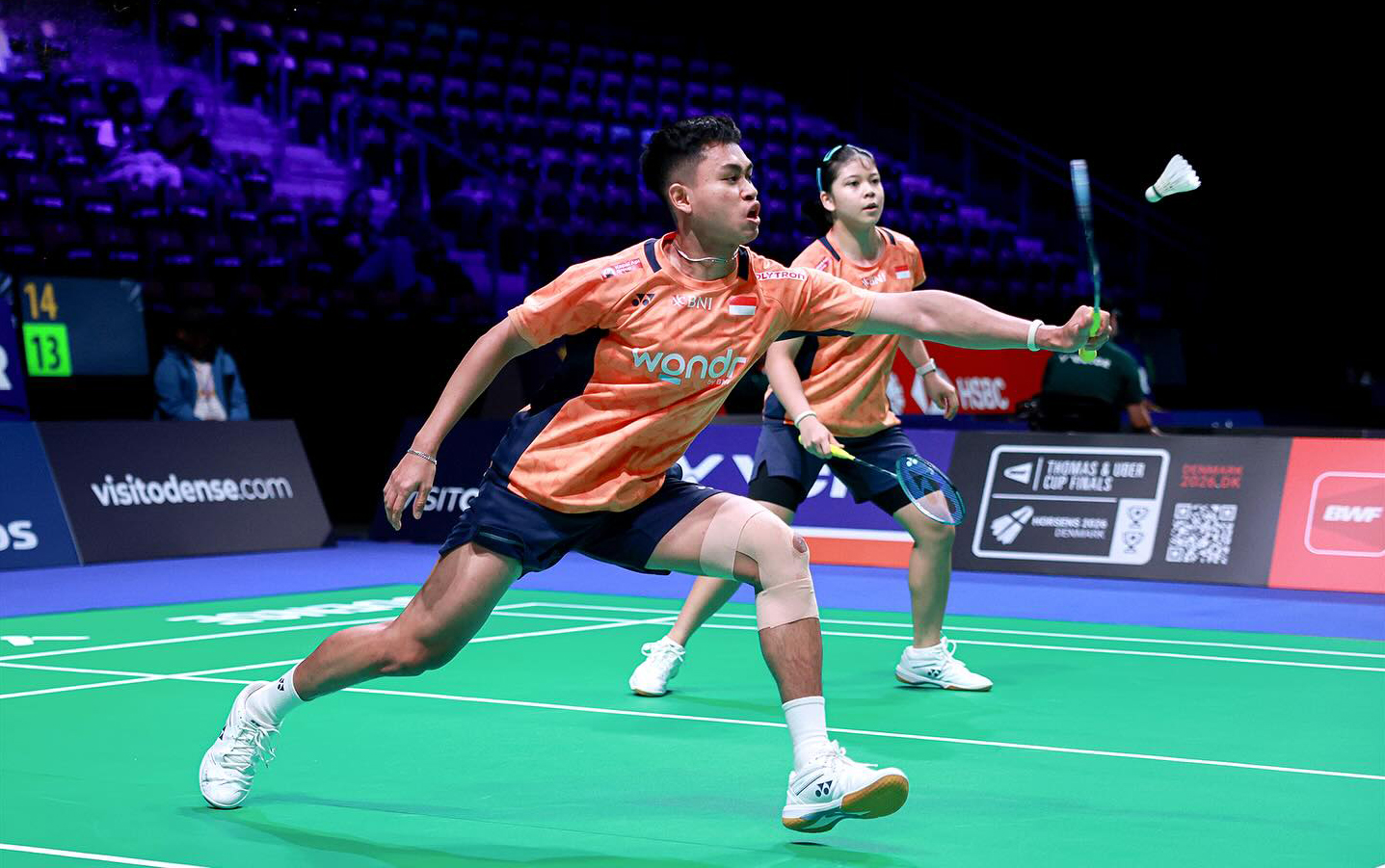 Jafar Hidayatullah/Felisha Alberta Nathaniel Pasaribu lolos ke babak 16 besar Prancis Open 2025 setalah menang dua gim langsung atas wakil Denmark, Mads Vestergaard/Christine Busch 21-7, 21-14.