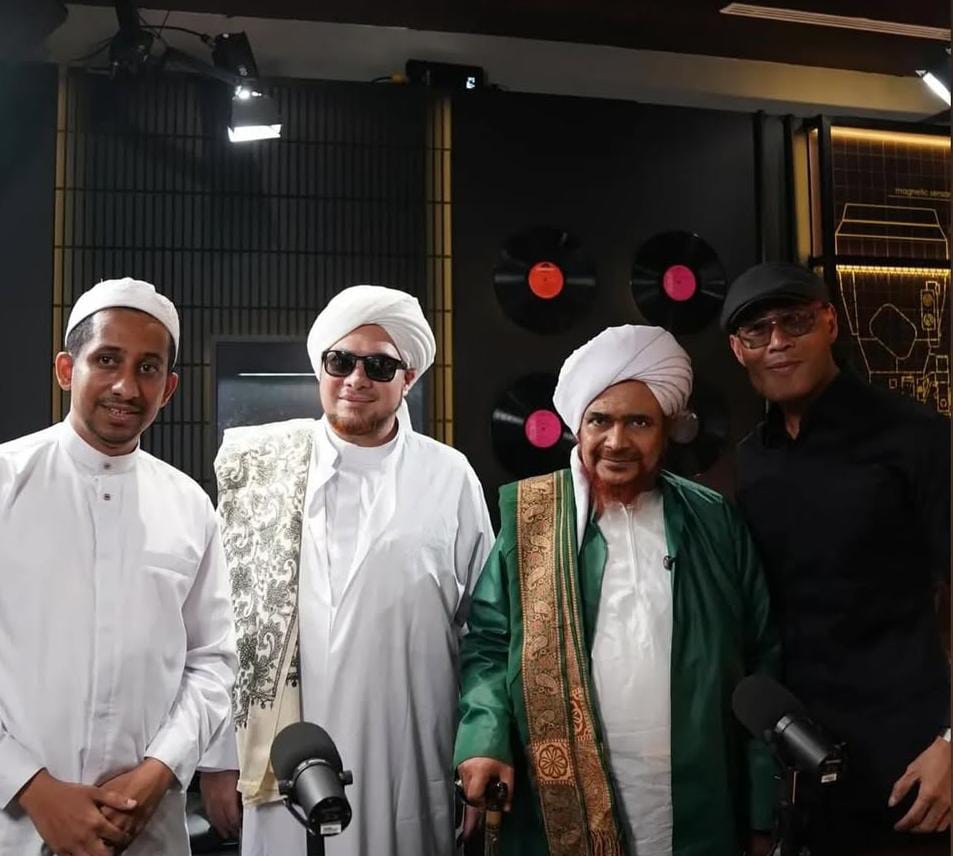 Sosok Habib Umar bin Hafidz Yang Membuat Dedy Corbuzier Menangis Saat di Podcast Close The Door yang Sudah Tembus 3 Juta Views
