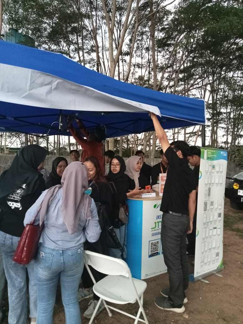 BPJS Ketenagakerjaan atau BPJAMSOSTEK memberikan sosialisasi dan edukasi terkait program Kabupaten Semarang Melindungi (Kamar Lindung), Jamsostek Mobile (JMO), dan juga Jaminan Kehilangan Pekerjaan.