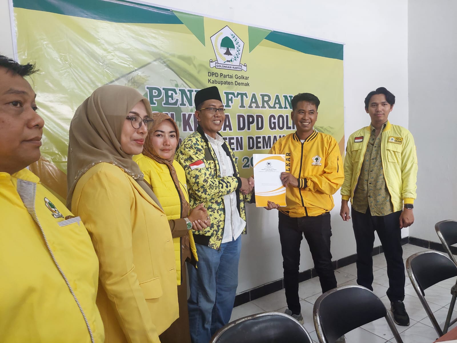 Ketua DPD Golkar Demak Siswanto mendaftar sebagai calon ketua dalam pemilihan ketua Golkar dalam Musda 2025.(Wahibpribadi)