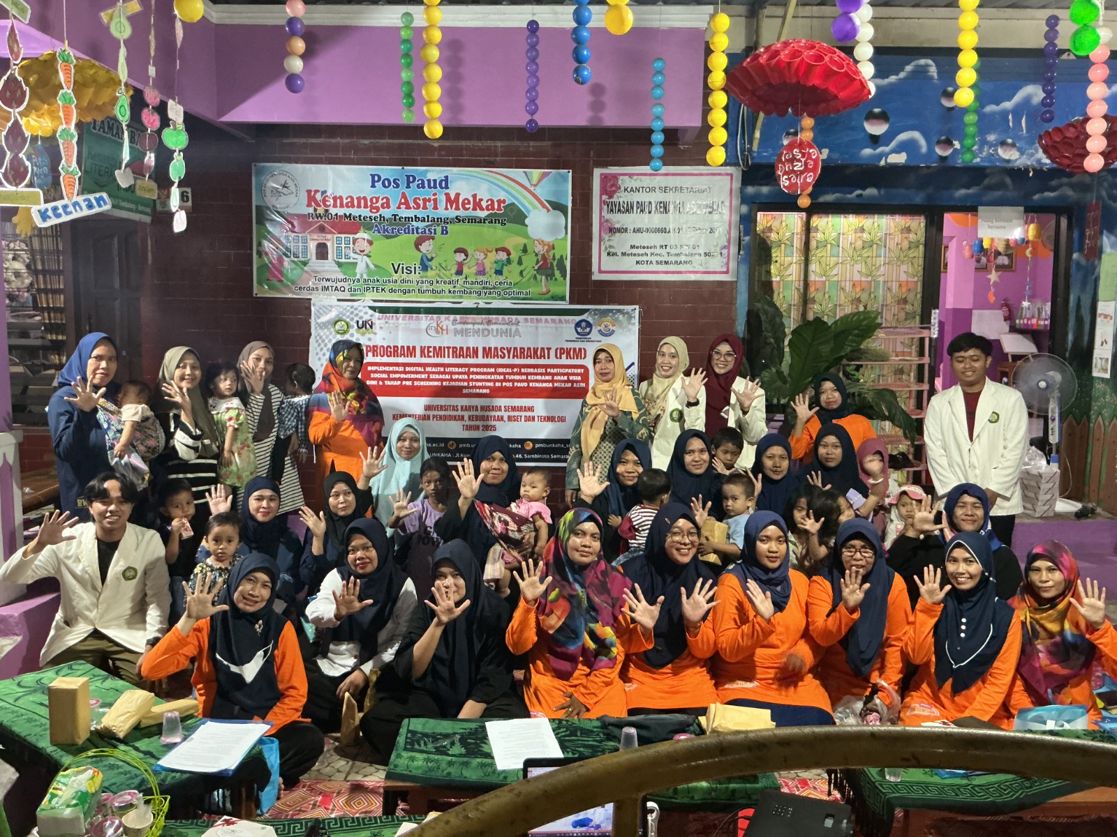 Dosen UNKAHA dan UNIMUS Berdayakan Guru-Wali Murid PAUD untuk Cegah Stunting. Tim dosen dari Universitas Karya Husada (UNKAHA) dan Universitas Muhammadiyah Semarang (UNIMUS).