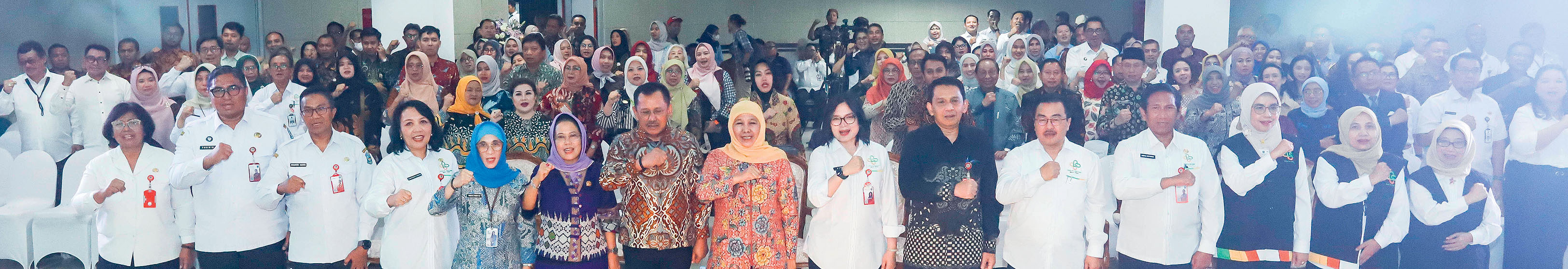 SINERGI BAIK: Hadir dalam acara tersebut Gubernur Jatim Khofifah Indar Parawansa, jajaran direksi rumah sakit, manajemen, paramedis, dinas-dinas terkait, anggota dewan, dan sivitas akademika.