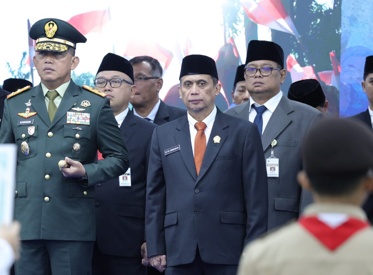Wakil Ketua DPRD Jawa Tengah, Setya Arinugroho, meminta penguatan langkah pencegahan dalam upaya menekan penularan HIV/AIDS di wilayah Jawa Tengah.