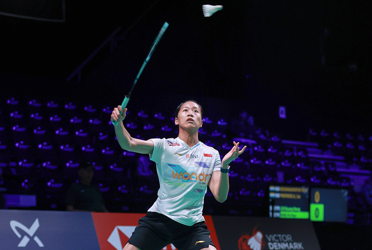 Unggulan pertama Putri Kusuma Wardani mengamankan tiket ke babak semifinal Hylo Open 2025 usai mengandaskan wakil Azerbaijan, Keisha Fatiham Azzahra 21-18, 21-19.