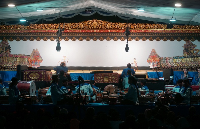 ULANG TAHUN : Puncak HUT ke-14 Partai NasDem DPW Jateng dimeriahkan pergelaran wayang