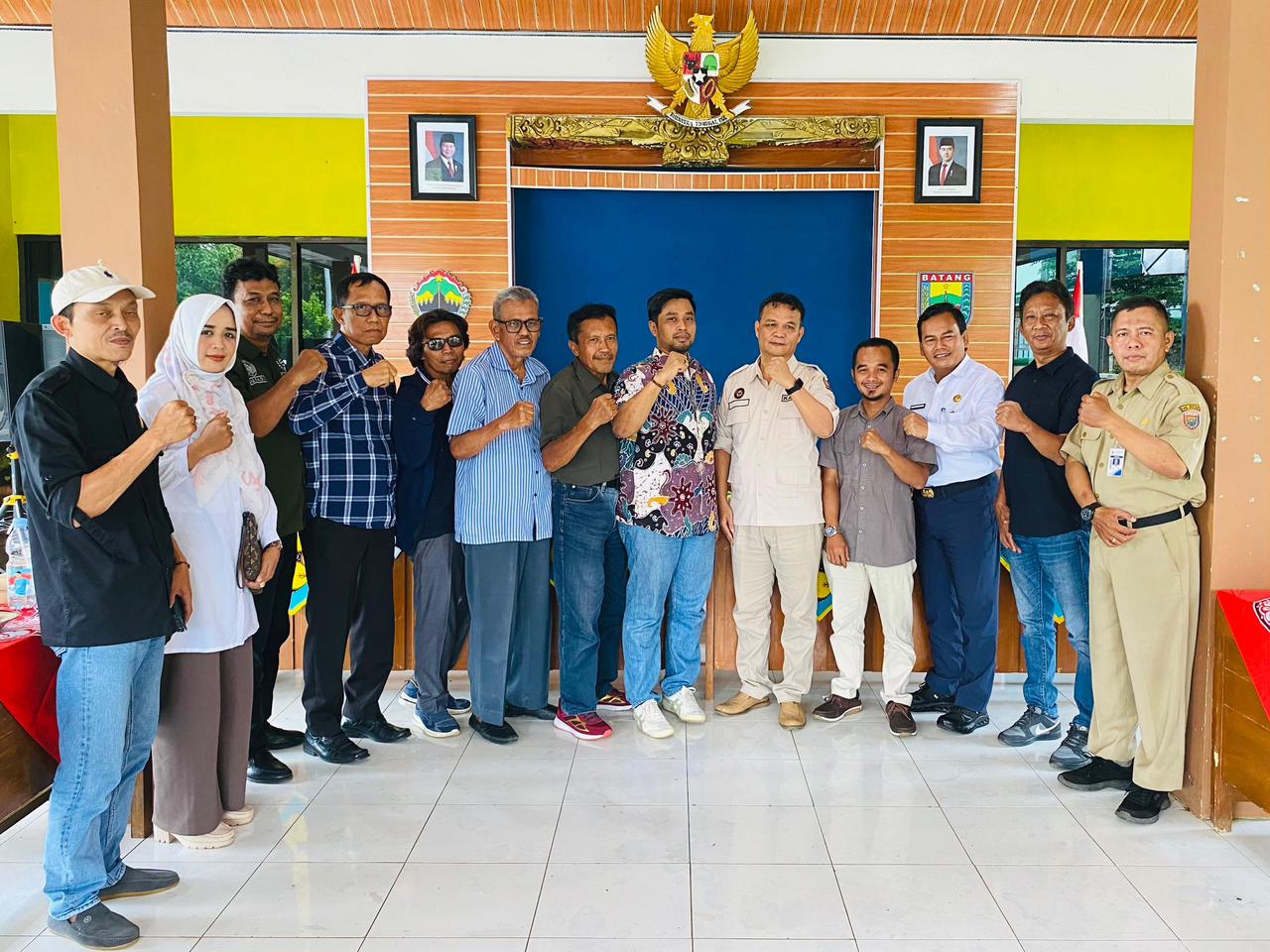 KUNKER: Komisi I DRPD Kabupaten Batang saat melakukan Kunker di Desa Simpar, Kecamatan Bandar.