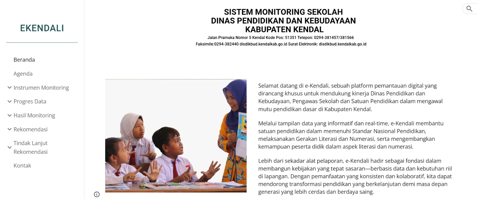 Tampilan dashboard sistem monitoring sekolah e-Kendali.