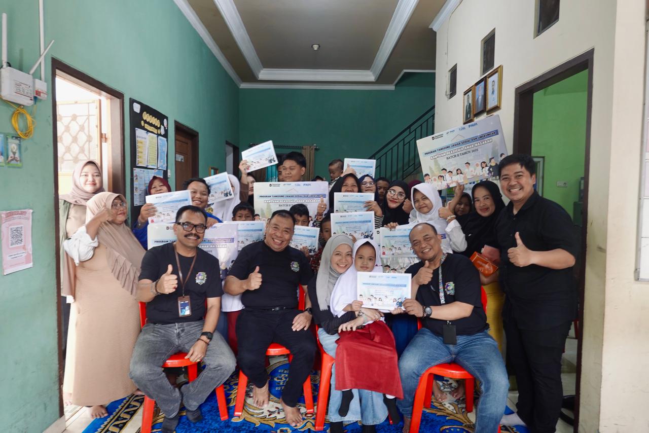 Direktur Utama PNM, Arief Mulyadi, menyampaikan bahwa beasiswa ini merupakan bentuk keberpihakan PNM kepada keluarga nasabah.