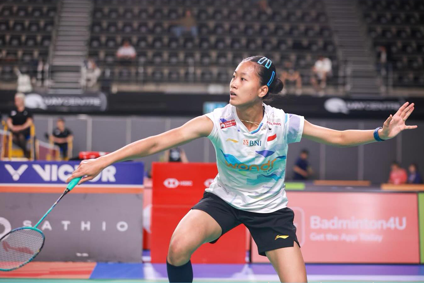Tunggal putri unggulan kedua Putri Kusuma Wardani menang dua gim langsung 21-12, 21-8 atas wakil Taiwan, Sung Shuo Yun dan melaju ke babak 16 besar Australia Open 2025.