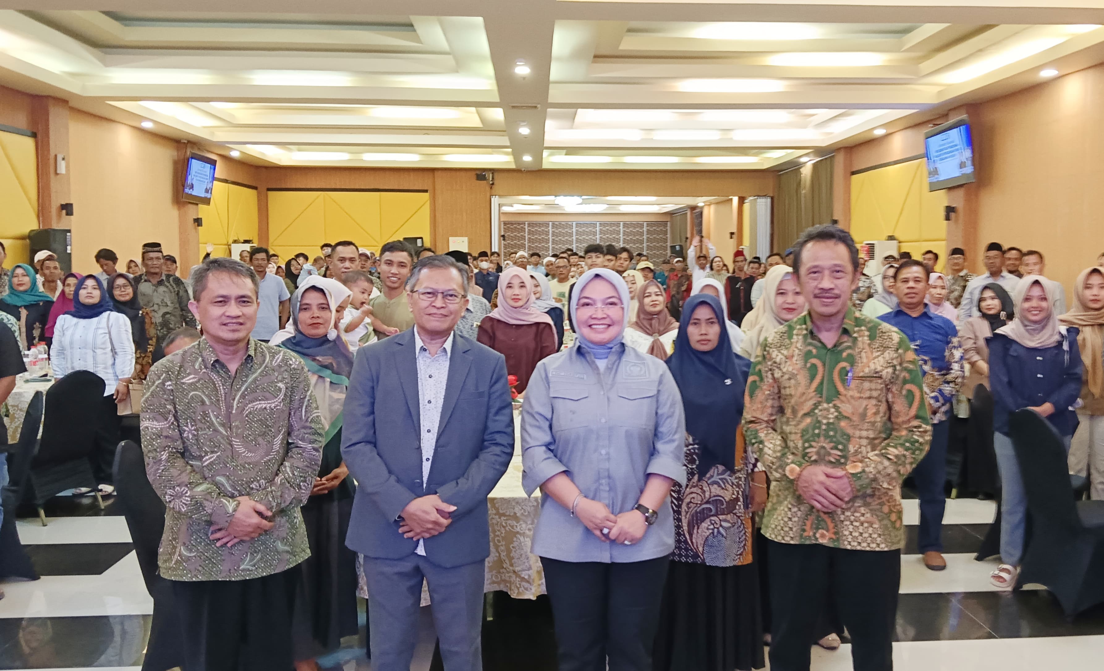 FTIK UIN Salatiga bekerja sama dengan Direktorat Pendidikan Tinggi Keagamaan Islam (DIKTIS) Kementerian Agama RI menggelar Seminar Nasional Implementasi Pendidikan Inklusif di Perguruan Tinggi Keagam