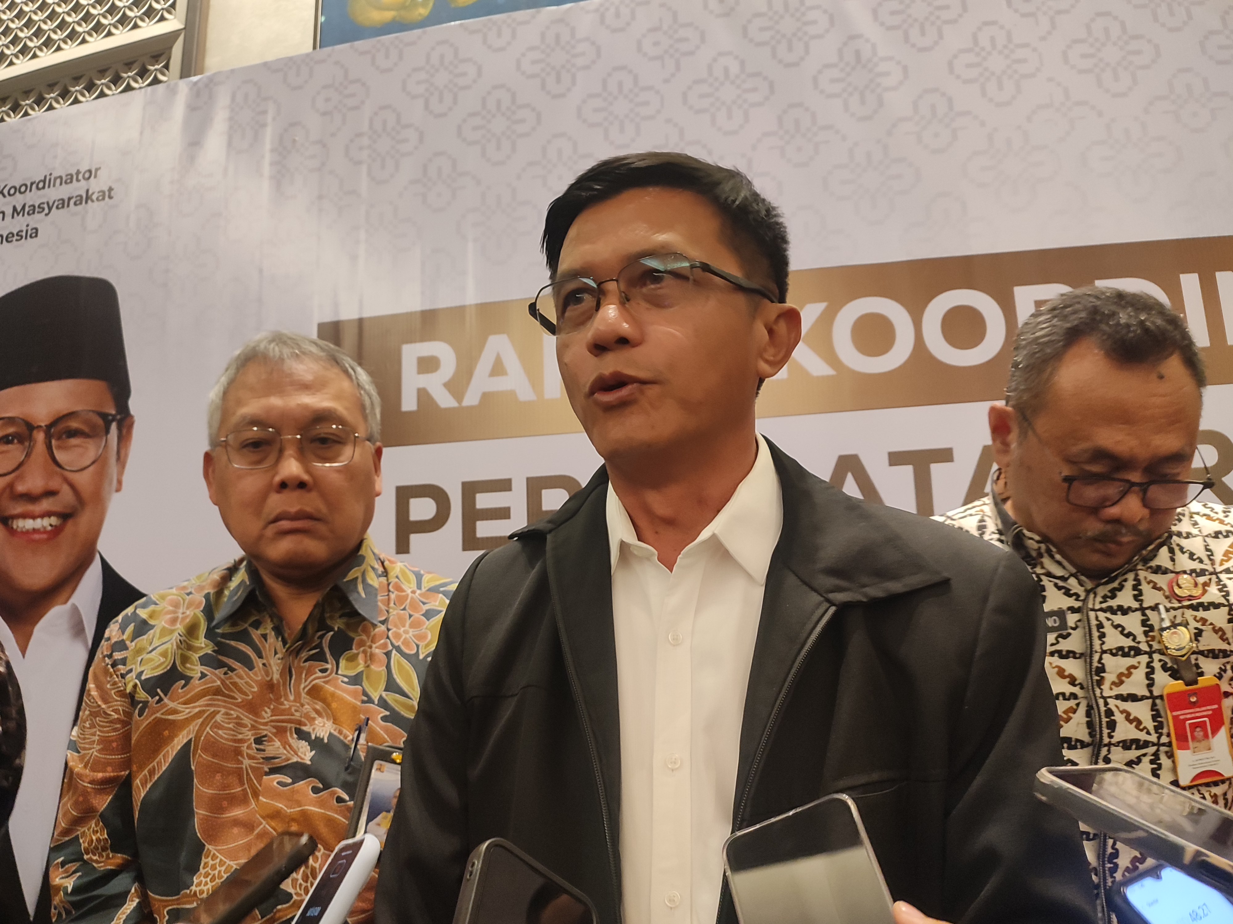 Rakor Daerah Percepatan Renovasi dan Rekonstruksi Bangunan Pesantren di Hotel Padma di Hotel Padma Semarang, Jumat (21/11/2025).
