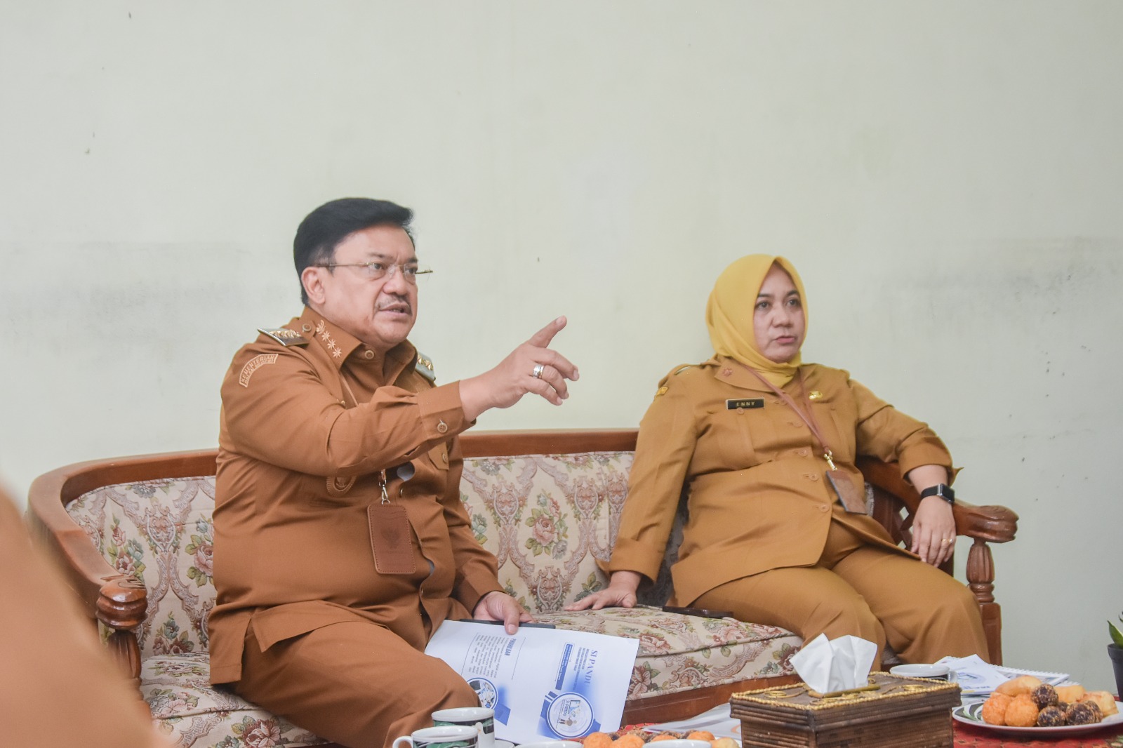 Wali Kota Salatiga, dr. Robby Hernawan, Sp.OG., memantau implementasi Digitalisasi Pengelolaan Data Usulan Perencanaan Pembangunan Terpadu (Si Pandu) di Kelurahan Tingkir Tengah, Kecamatan Tingkir.