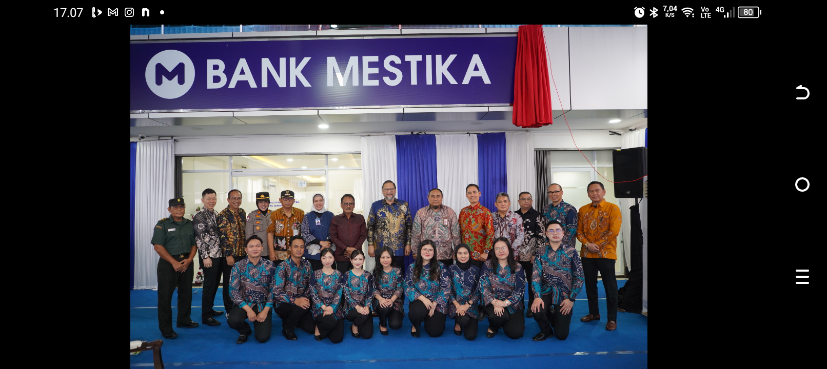 Peresmian Bank Mestika Kantor Cabang Semarang merupakan Kantor Cabang ke - 14 yang berlokasi di Jl. Majapahit No 71-73 Kecamatan Gayamsari Kota Semarang.